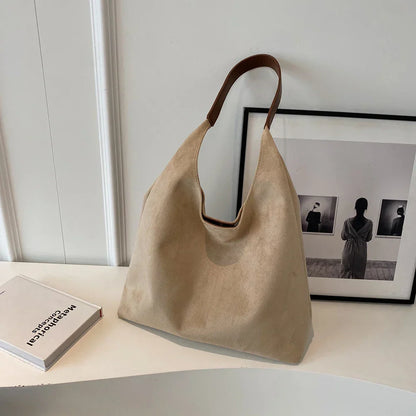 MARY | SUEDE SHOULDER BAG