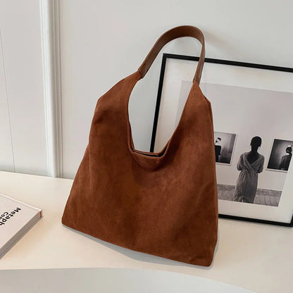 MARY | SUEDE SHOULDER BAG